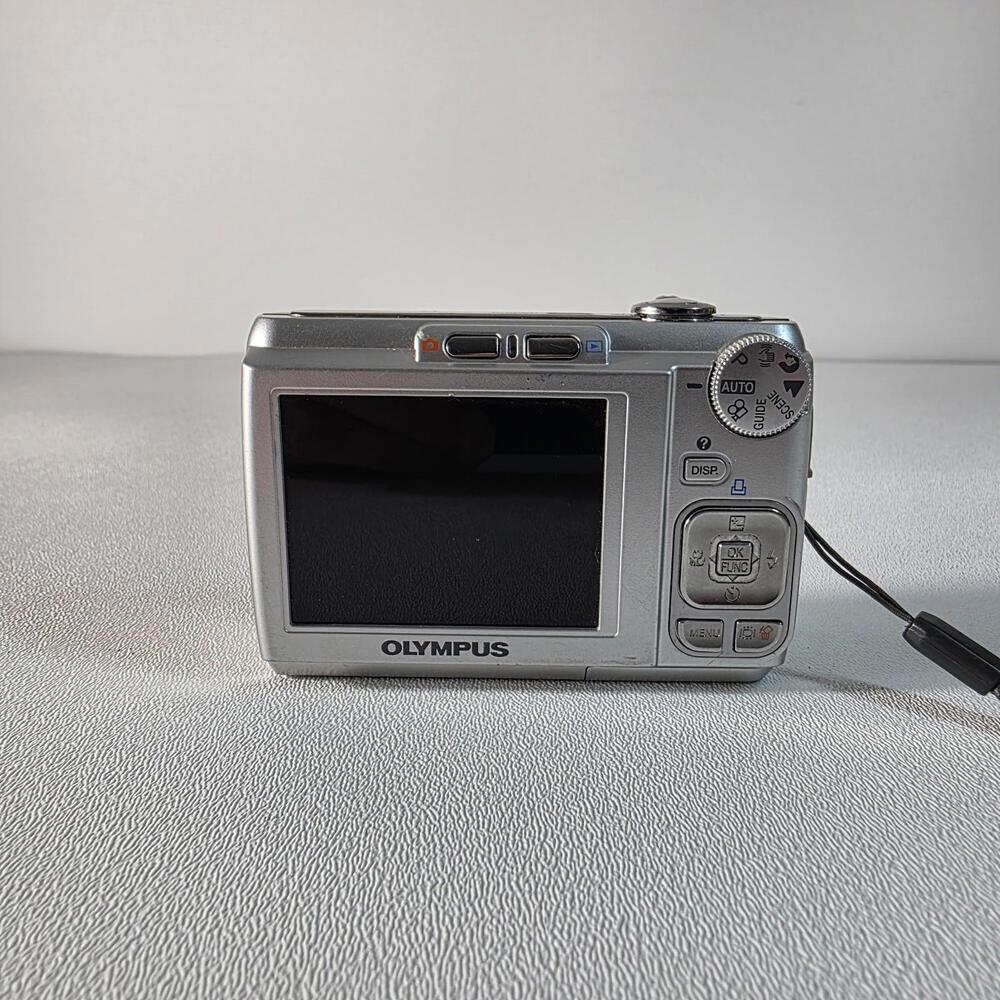 Olympus FE-310 Digital Camera 8.0MP 5x Optical Zoom Silver W/2GB XD Card Tested - Picture 6 of 9